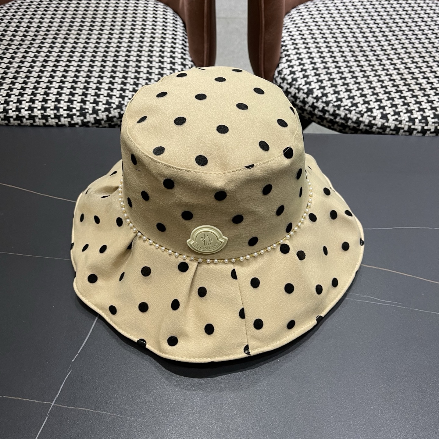 MONCLER（蒙口）渔夫帽女春夏季新款优雅出游可折叠太阳帽大帽檐遮脸防晒遮阳帽女
