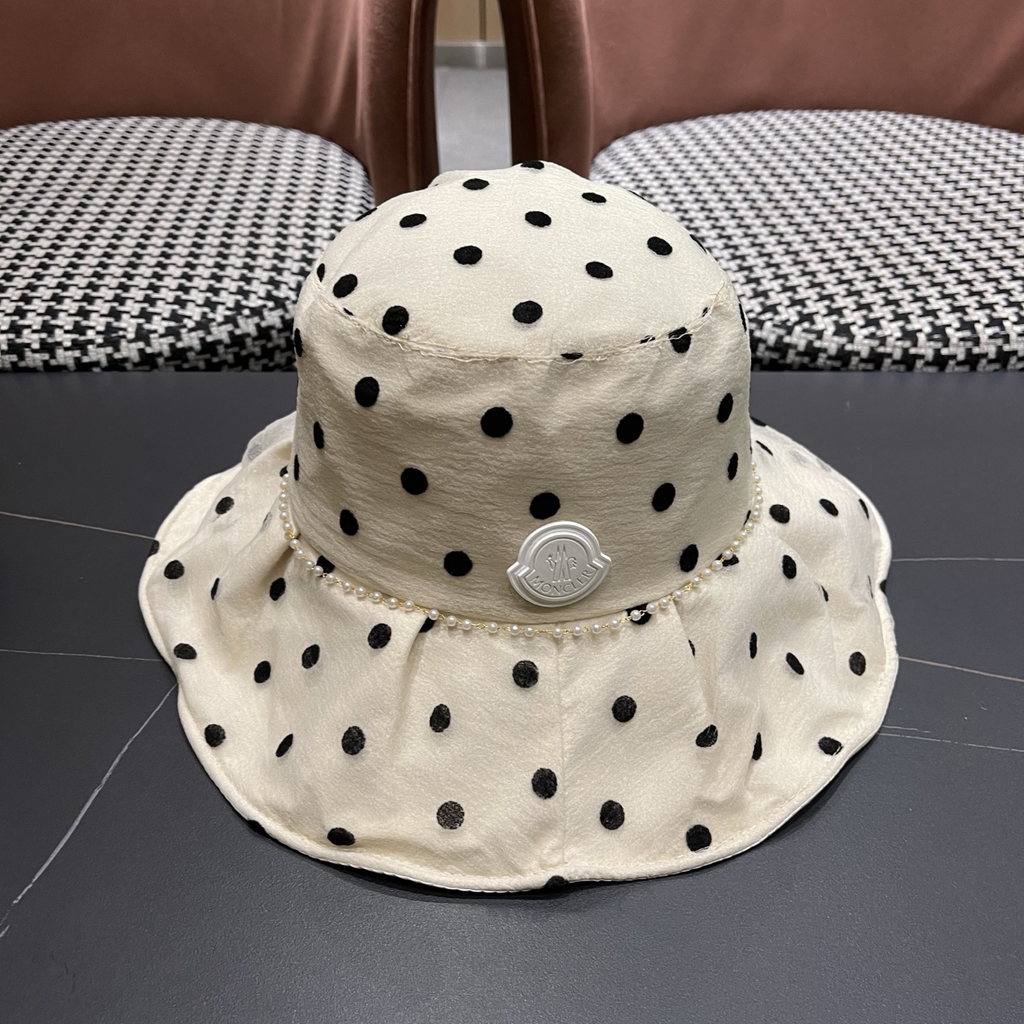 MONCLER（蒙口）渔夫帽女春夏季新款优雅出游可折叠太阳帽大帽檐遮脸防晒遮阳帽女