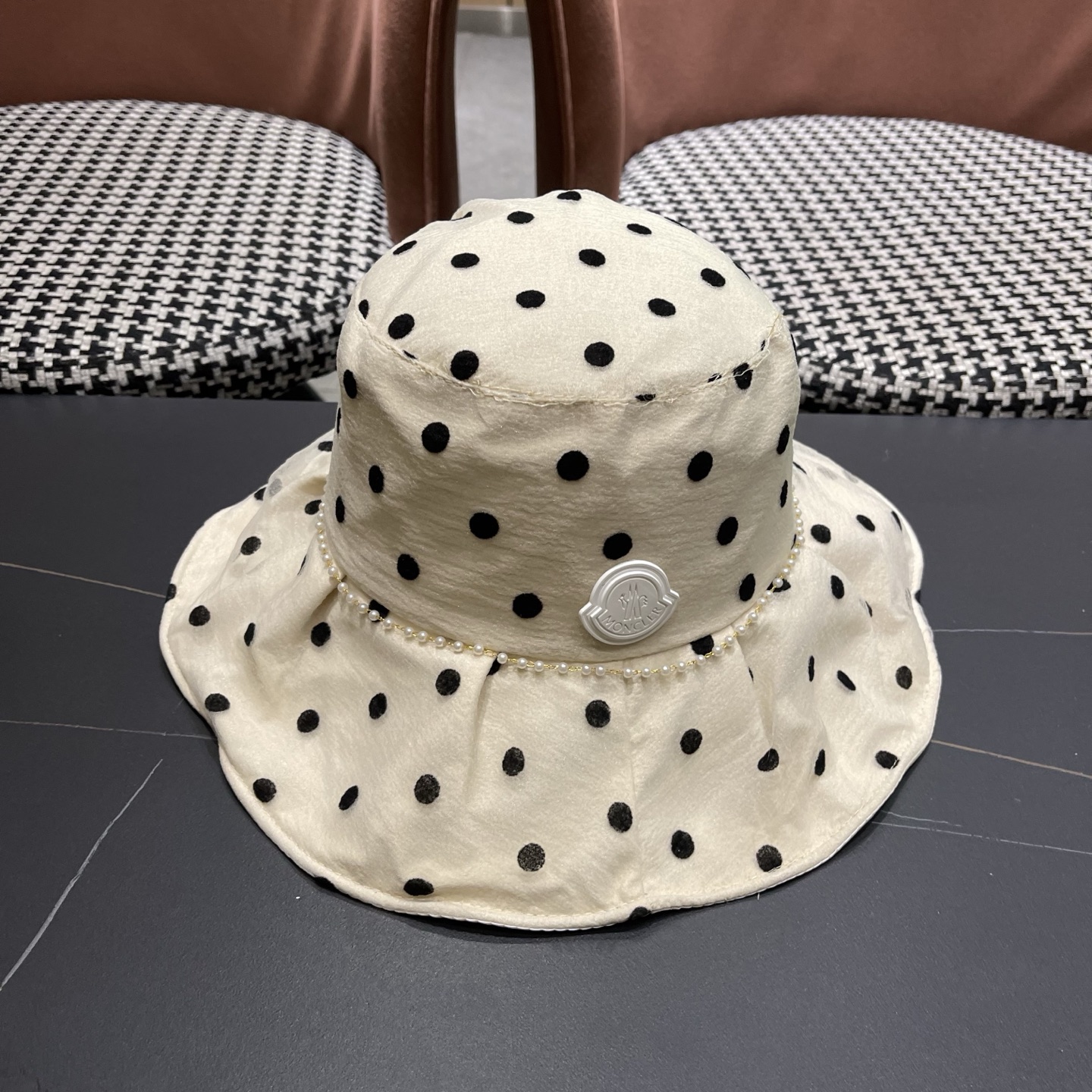 MONCLER（蒙口）渔夫帽女春夏季新款优雅出游可折叠太阳帽大帽檐遮脸防晒遮阳帽女