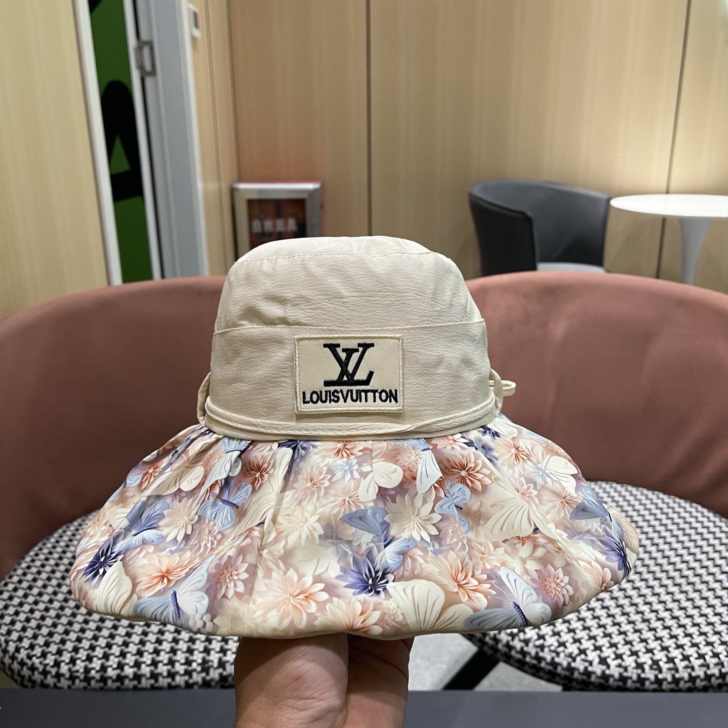LV路易威登 夏季轻薄透气花朵拼色帽子女士百搭盆帽显脸小渔夫帽防晒遮阳帽潮