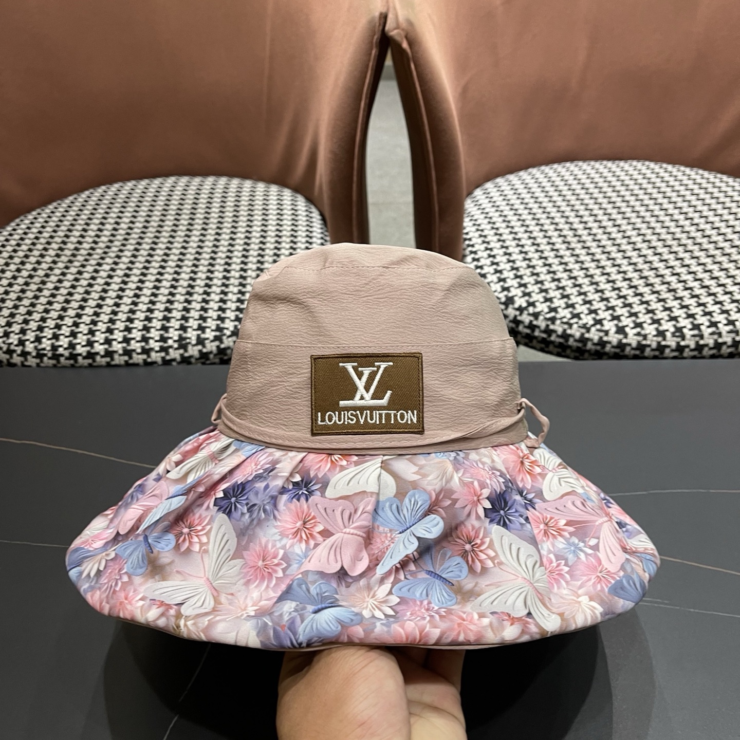LV路易威登 夏季轻薄透气花朵拼色帽子女士百搭盆帽显脸小渔夫帽防晒遮阳帽潮