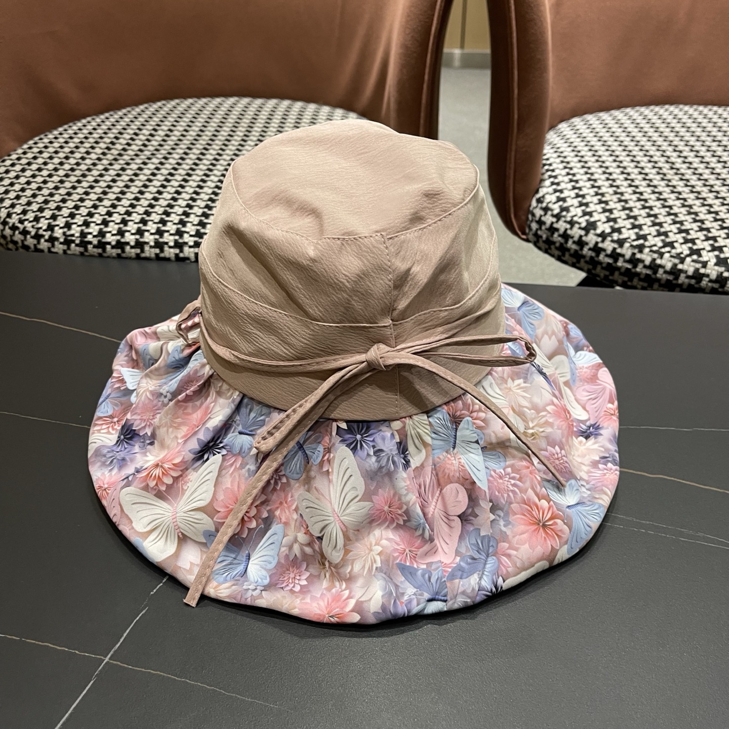 LV路易威登 夏季轻薄透气花朵拼色帽子女士百搭盆帽显脸小渔夫帽防晒遮阳帽潮