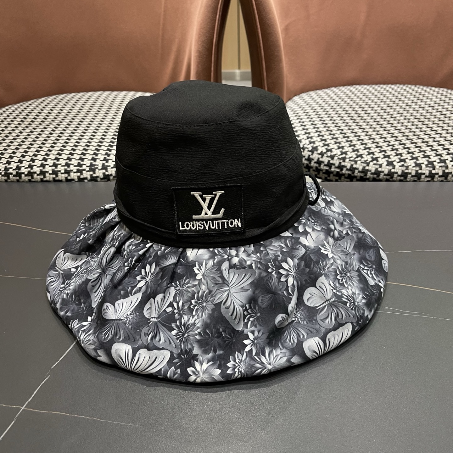 LV路易威登 夏季轻薄透气花朵拼色帽子女士百搭盆帽显脸小渔夫帽防晒遮阳帽潮