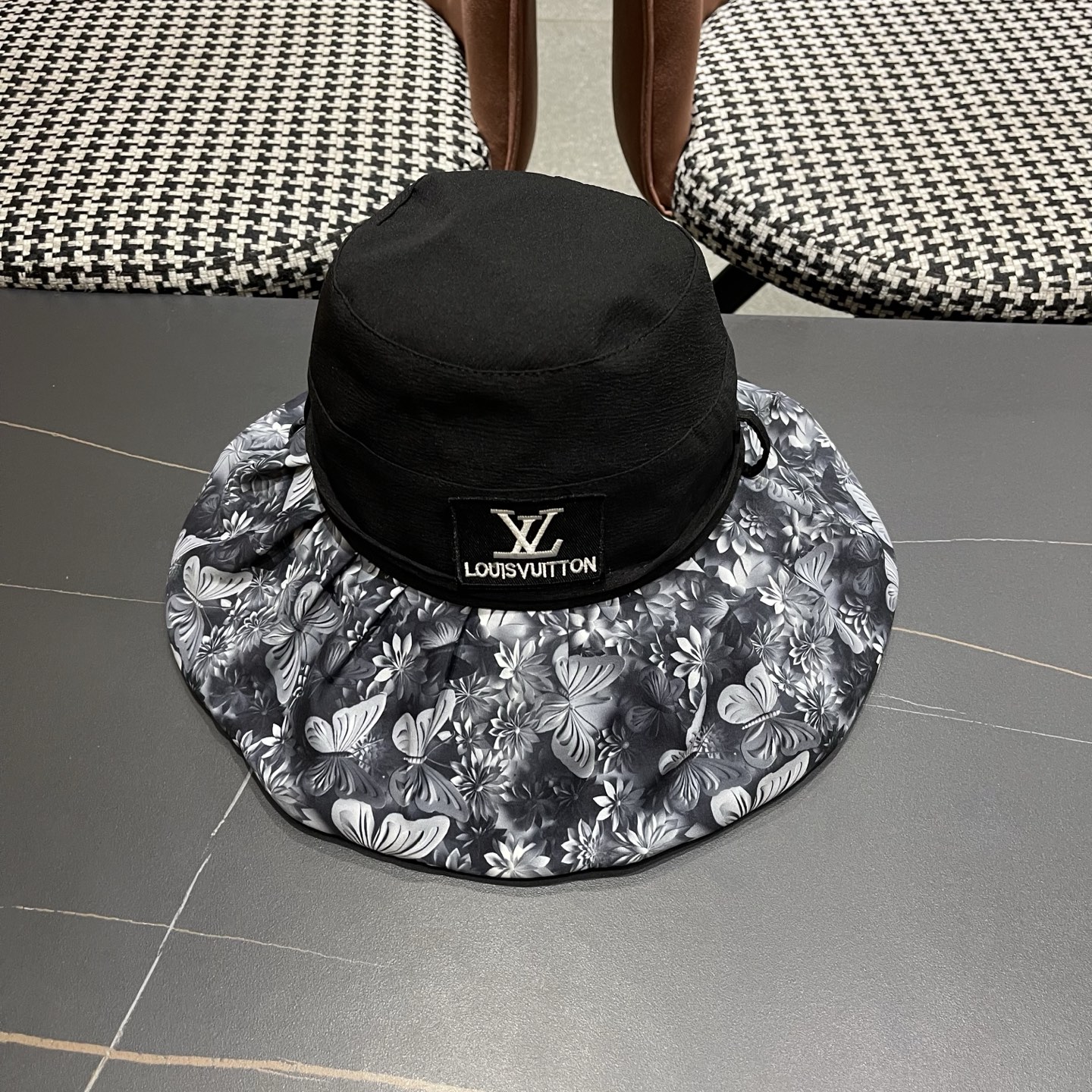 LV路易威登 夏季轻薄透气花朵拼色帽子女士百搭盆帽显脸小渔夫帽防晒遮阳帽潮