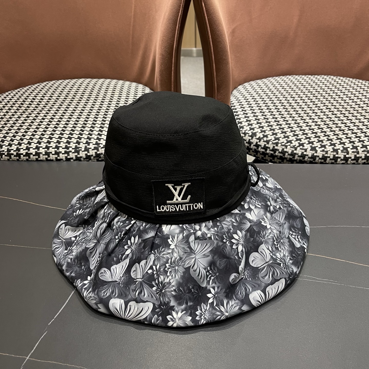 LV路易威登 夏季轻薄透气花朵拼色帽子女士百搭盆帽显脸小渔夫帽防晒遮阳帽潮