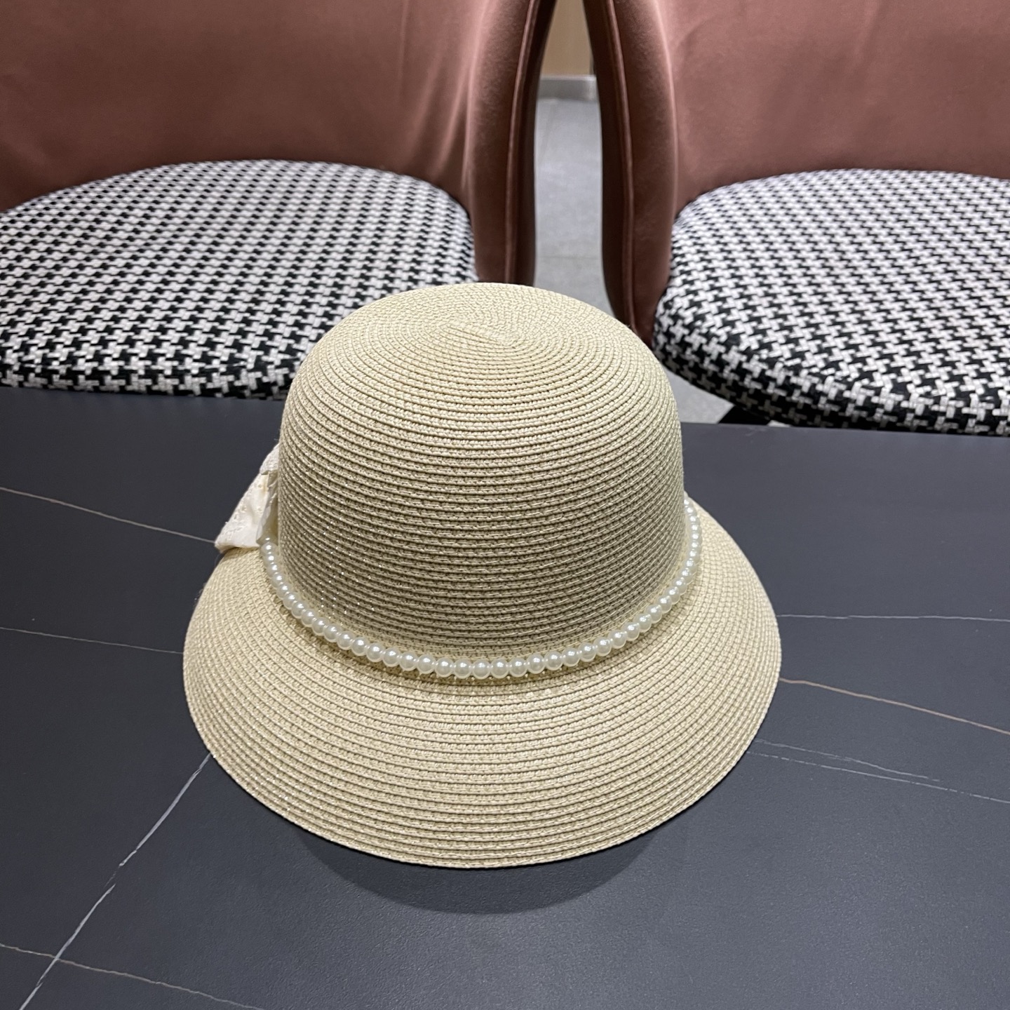 迪奥Dior 法式赫本风大檐渔夫帽子女新款海边度假草帽显脸小蝴蝶结盆帽