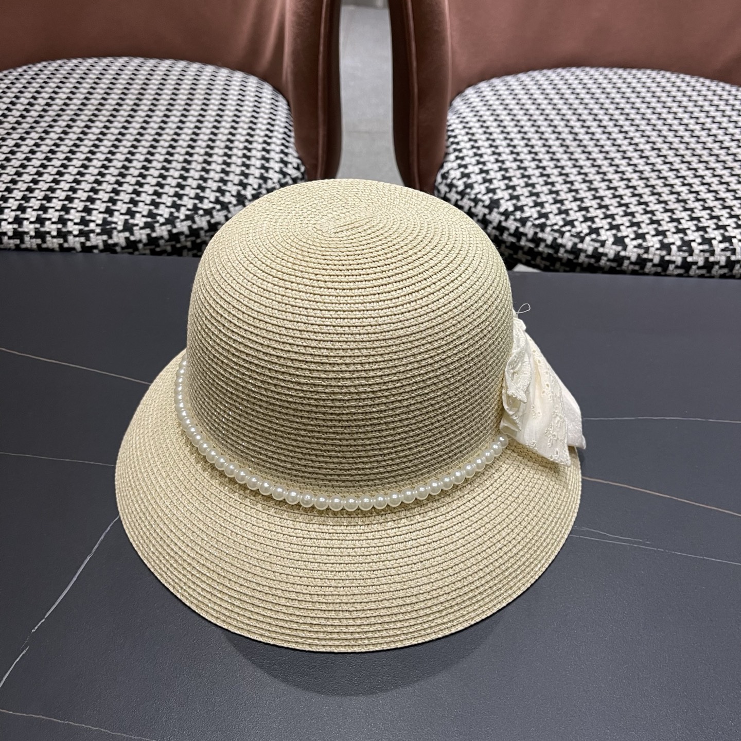 迪奥Dior 法式赫本风大檐渔夫帽子女新款海边度假草帽显脸小蝴蝶结盆帽