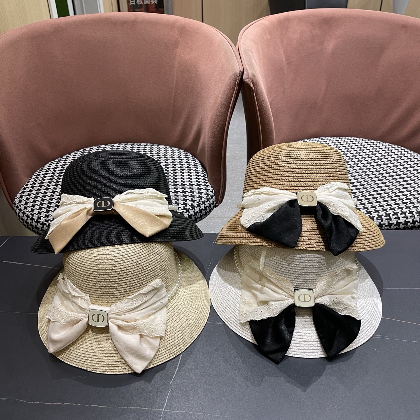 迪奥Dior 法式赫本风大檐渔夫帽子女新款海边度假草帽显脸小蝴蝶结盆帽