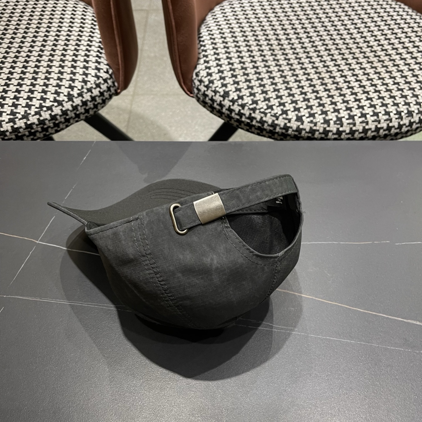 Fendi（芬迪）新款棒球帽，轻盈透气！质量超赞，基础头围56，贴片可调节，上图必卖款！