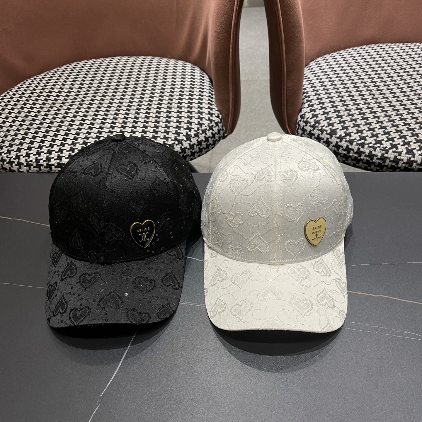 【CELINE赛琳】新款经典休闲潮流款 棒球帽日韩风格，随便搭配都超好看！出门旅游，绝对要入手的一款