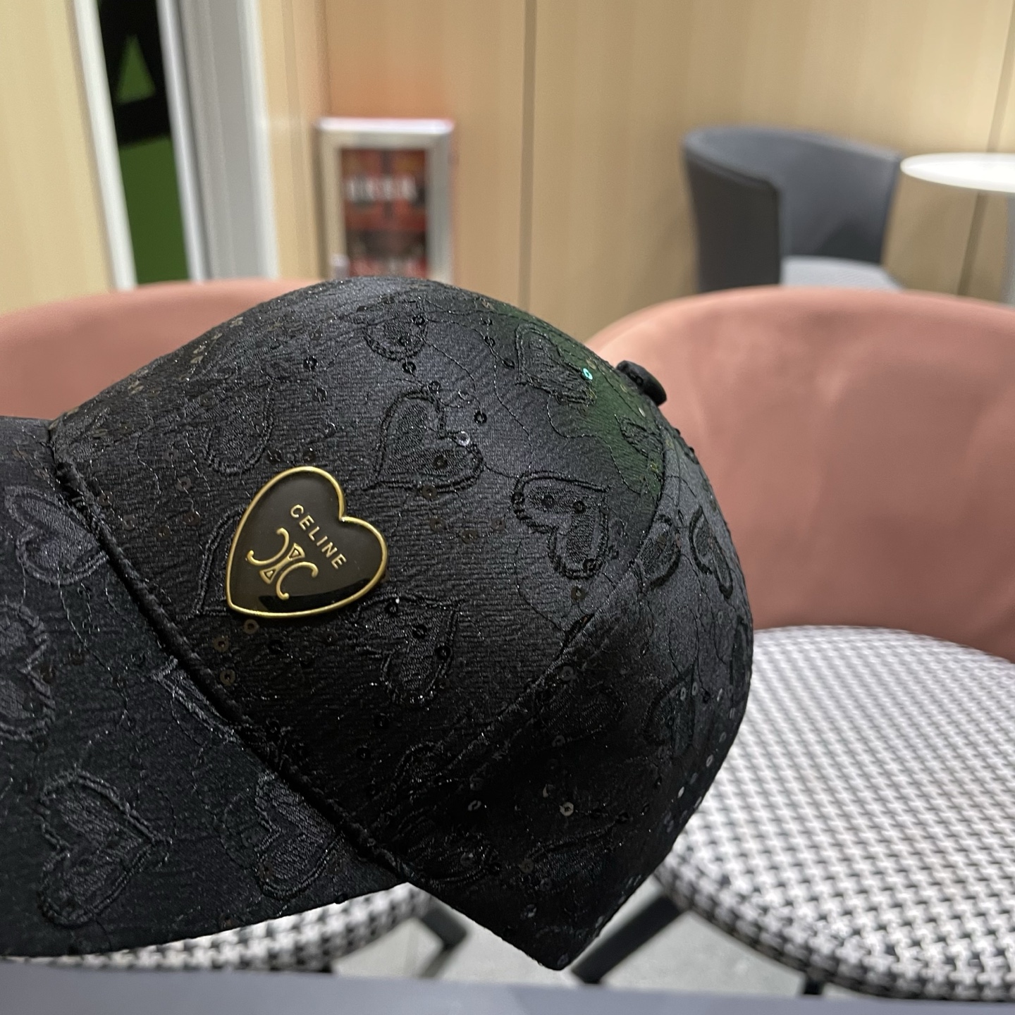 【CELINE赛琳】新款经典休闲潮流款 棒球帽日韩风格，随便搭配都超好看！出门旅游，绝对要入手的一款