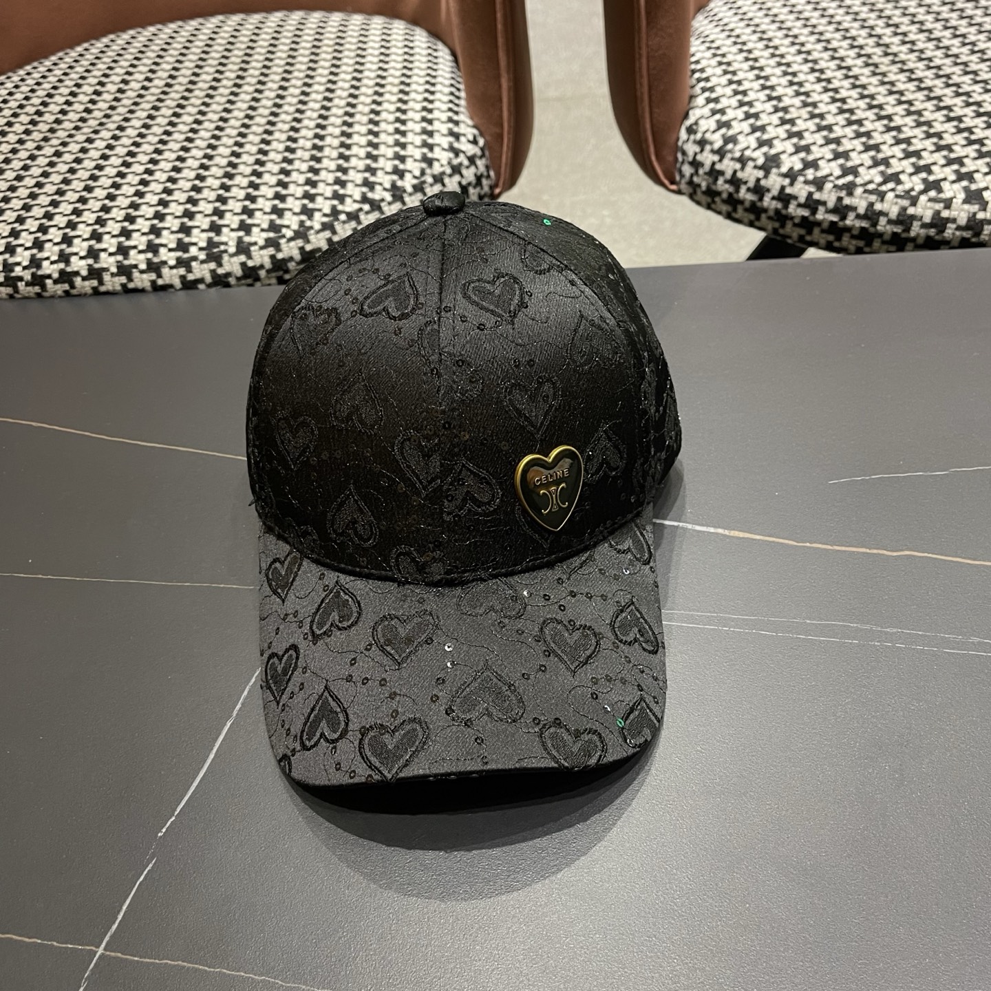 【CELINE赛琳】新款经典休闲潮流款 棒球帽日韩风格，随便搭配都超好看！出门旅游，绝对要入手的一款