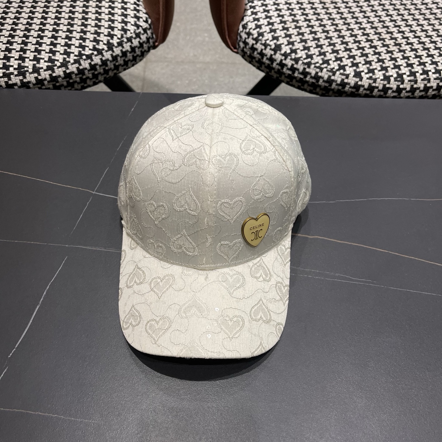 【CELINE赛琳】新款经典休闲潮流款 棒球帽日韩风格，随便搭配都超好看！出门旅游，绝对要入手的一款