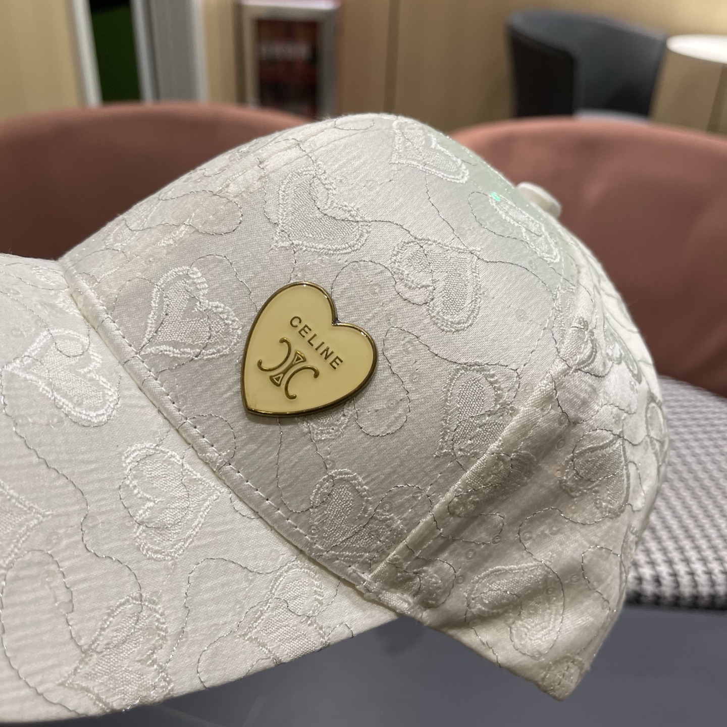 【CELINE赛琳】新款经典休闲潮流款 棒球帽日韩风格，随便搭配都超好看！出门旅游，绝对要入手的一款
