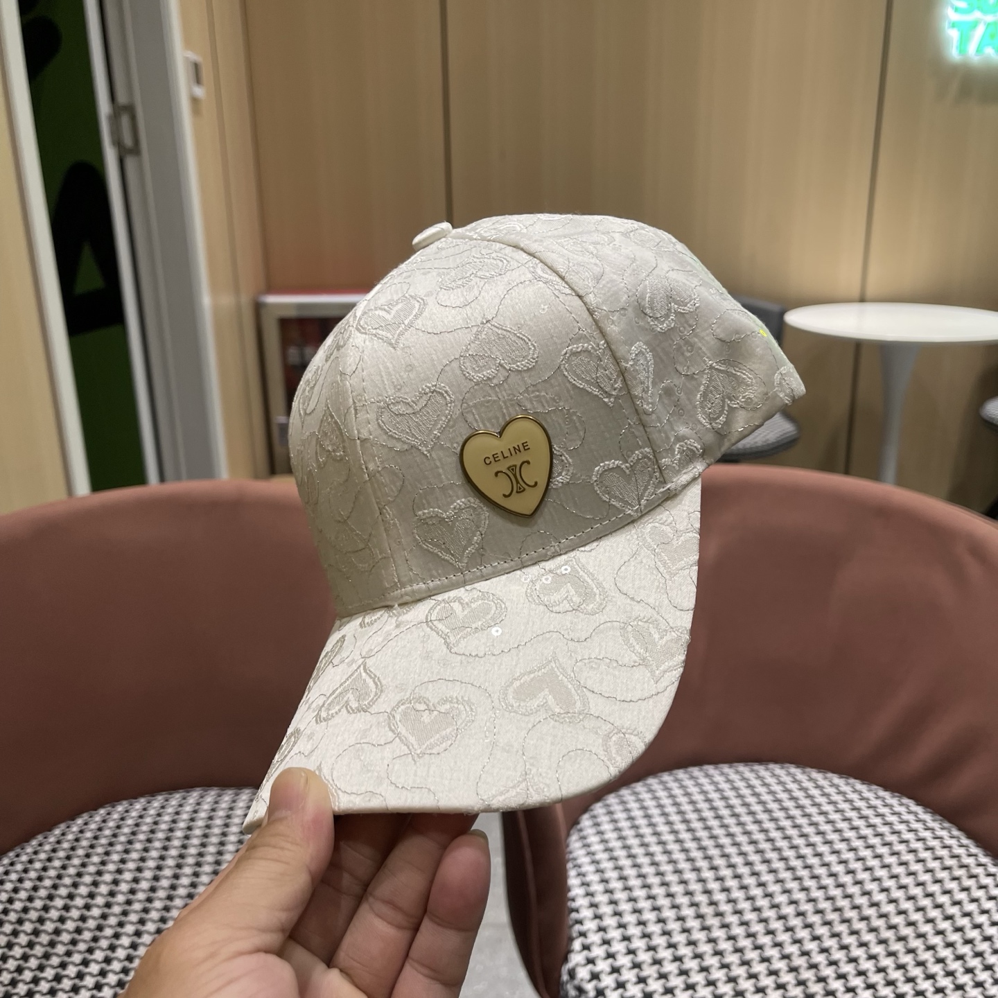 【CELINE赛琳】新款经典休闲潮流款 棒球帽日韩风格，随便搭配都超好看！出门旅游，绝对要入手的一款