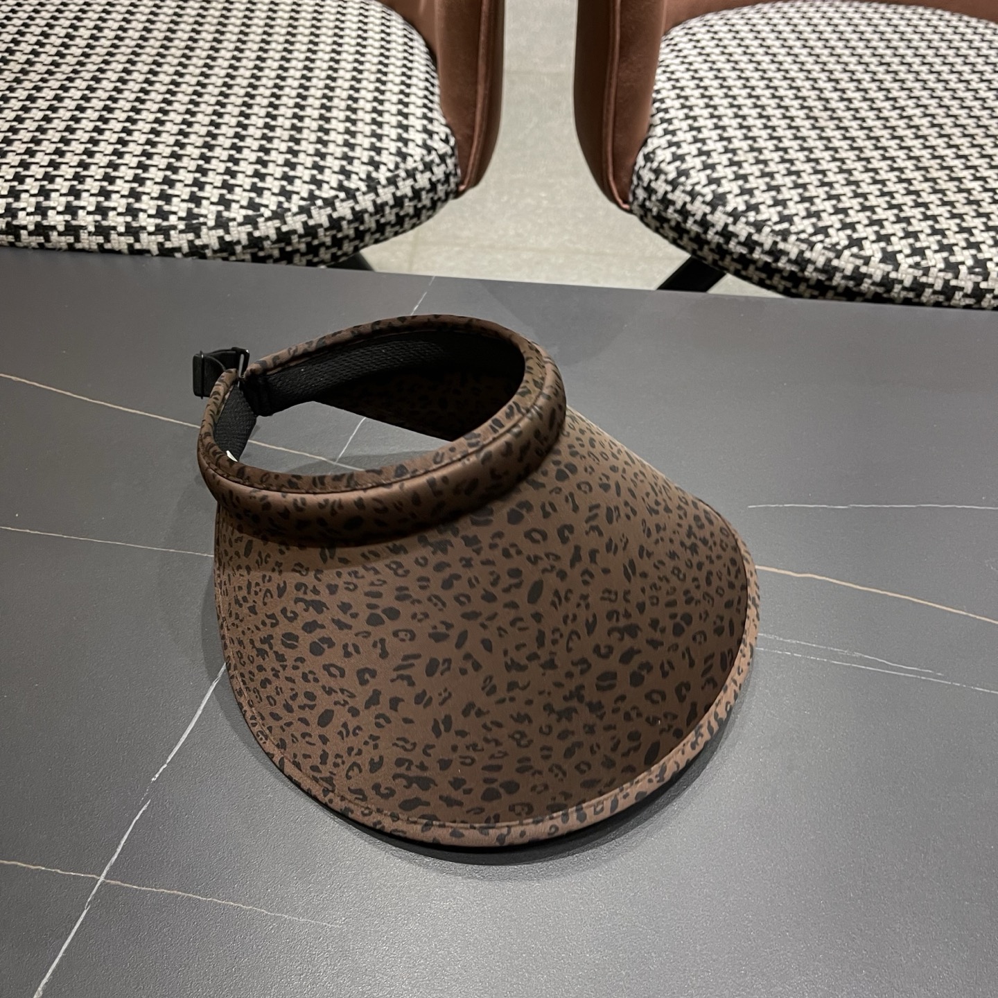 迪奥Dior 豹纹冰丝发箍空顶遮阳帽女夏季大帽檐防晒遮阳帽户外骑车时尚帽子