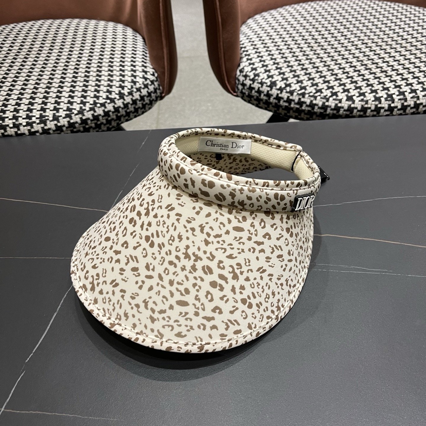 迪奥Dior 豹纹冰丝发箍空顶遮阳帽女夏季大帽檐防晒遮阳帽户外骑车时尚帽子