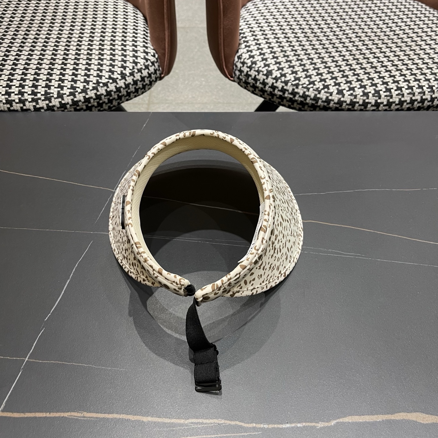 迪奥Dior 豹纹冰丝发箍空顶遮阳帽女夏季大帽檐防晒遮阳帽户外骑车时尚帽子