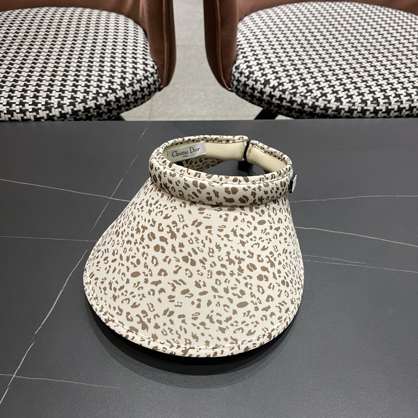 迪奥Dior 豹纹冰丝发箍空顶遮阳帽女夏季大帽檐防晒遮阳帽户外骑车时尚帽子