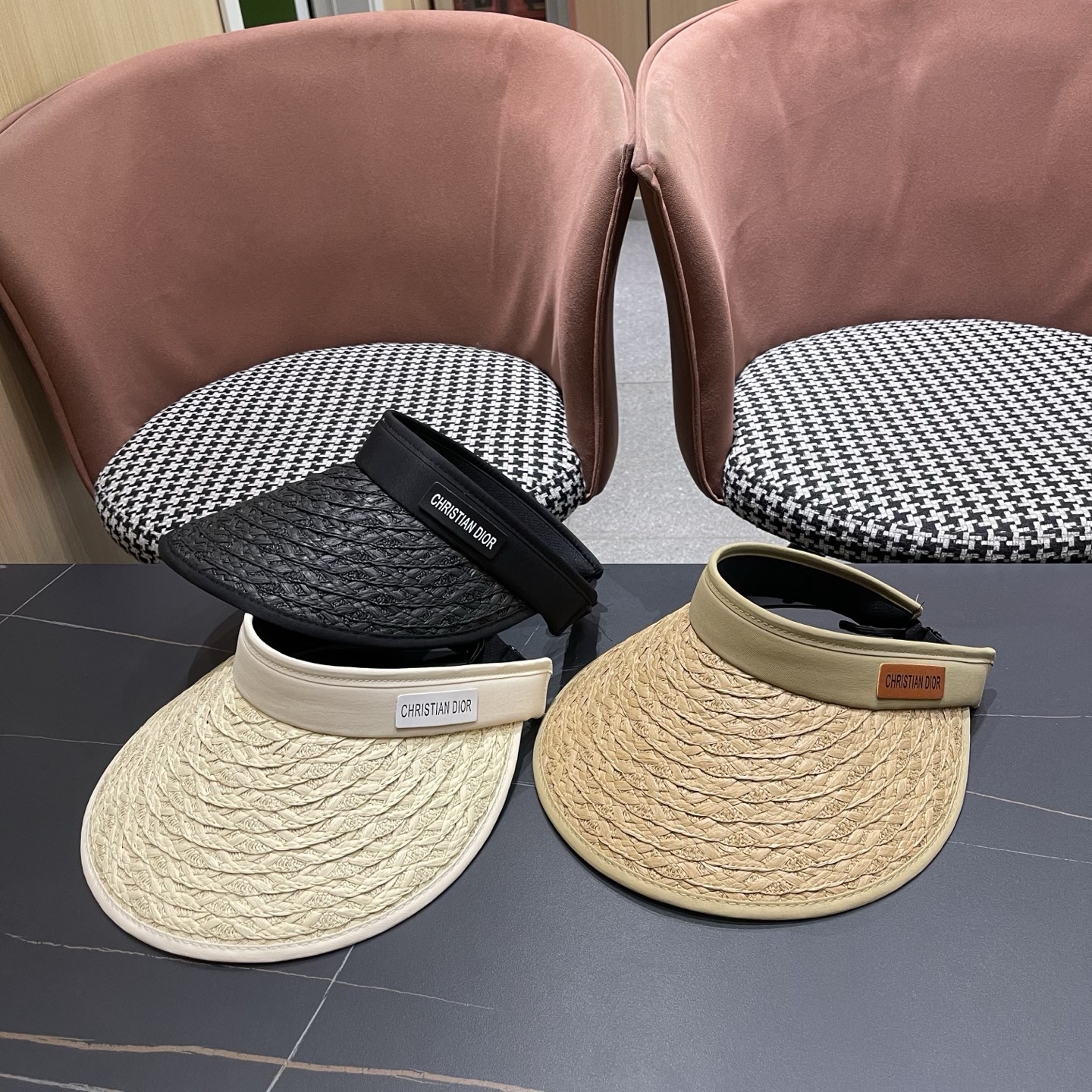 Dior迪奥 夏季户外草编黑胶防紫外线空顶防晒帽女新款大檐百搭透气遮阳帽子