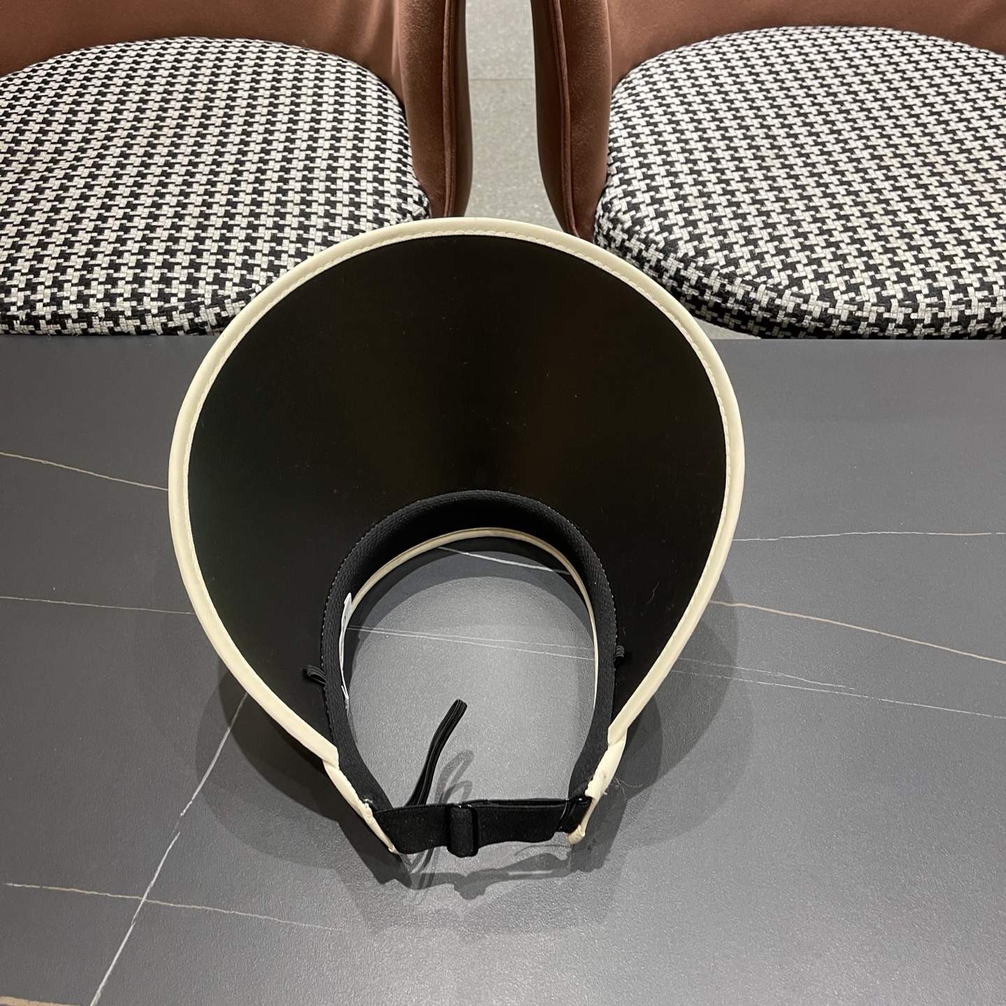 Dior迪奥 夏季户外草编黑胶防紫外线空顶防晒帽女新款大檐百搭透气遮阳帽子