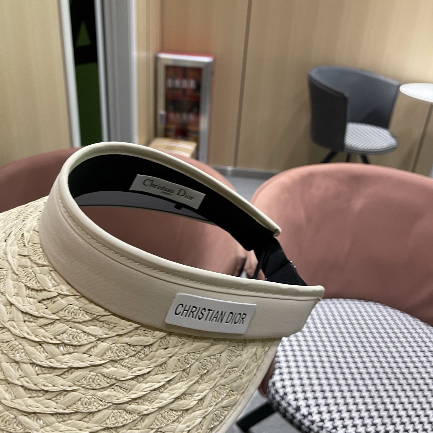 Dior迪奥 夏季户外草编黑胶防紫外线空顶防晒帽女新款大檐百搭透气遮阳帽子