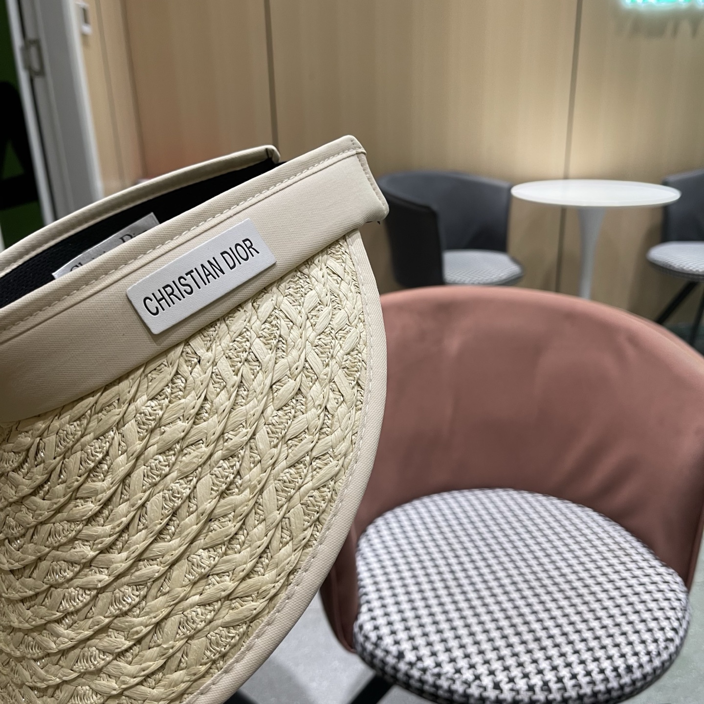 Dior迪奥 夏季户外草编黑胶防紫外线空顶防晒帽女新款大檐百搭透气遮阳帽子