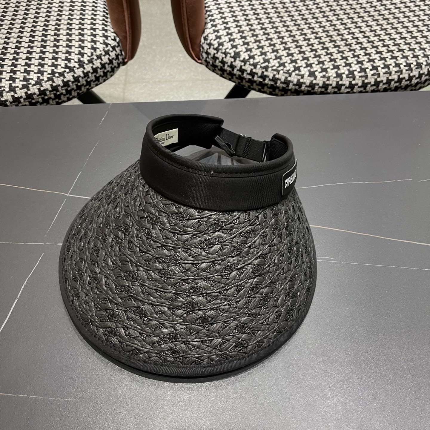 Dior迪奥 夏季户外草编黑胶防紫外线空顶防晒帽女新款大檐百搭透气遮阳帽子