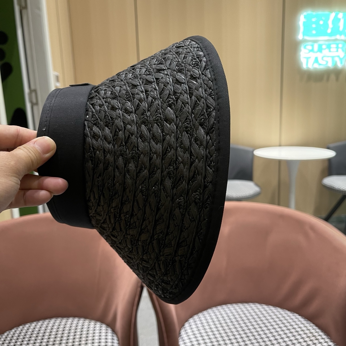 Dior迪奥 夏季户外草编黑胶防紫外线空顶防晒帽女新款大檐百搭透气遮阳帽子