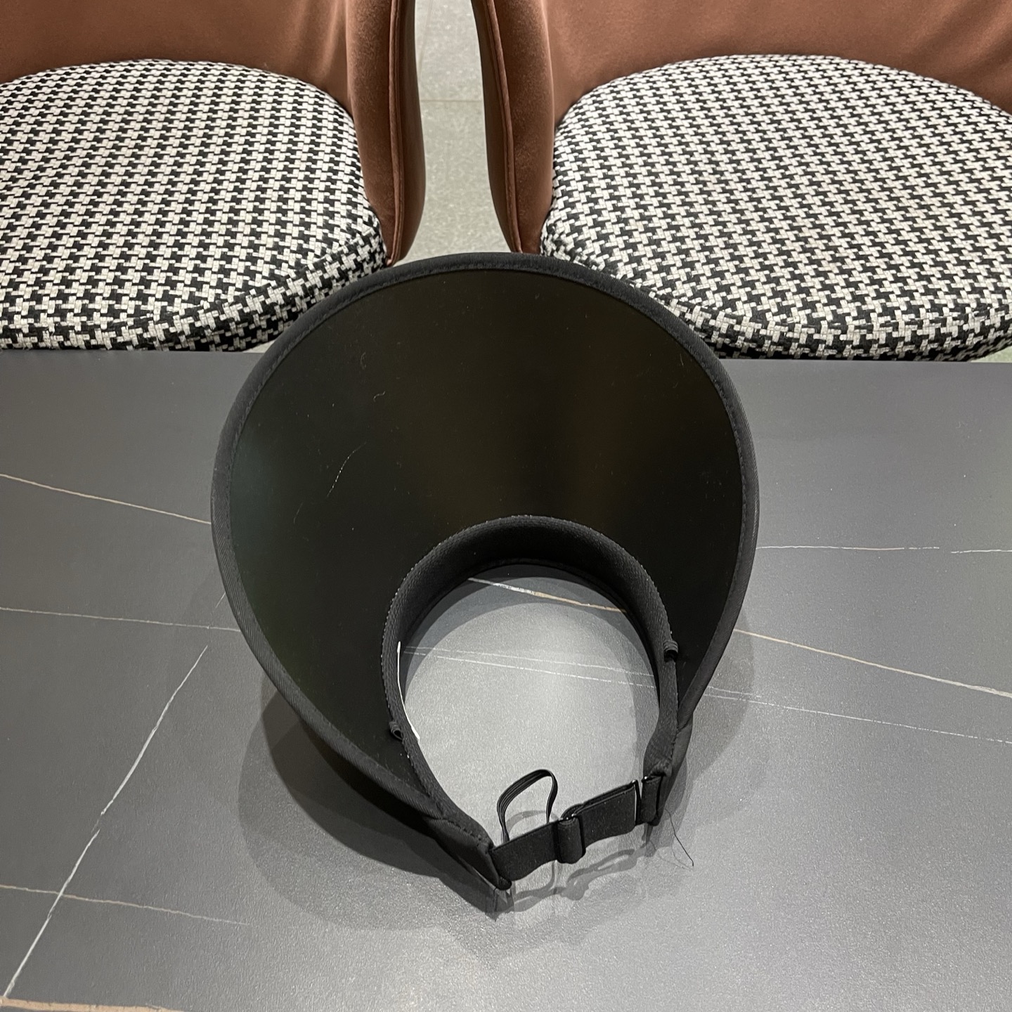 Dior迪奥 夏季户外草编黑胶防紫外线空顶防晒帽女新款大檐百搭透气遮阳帽子