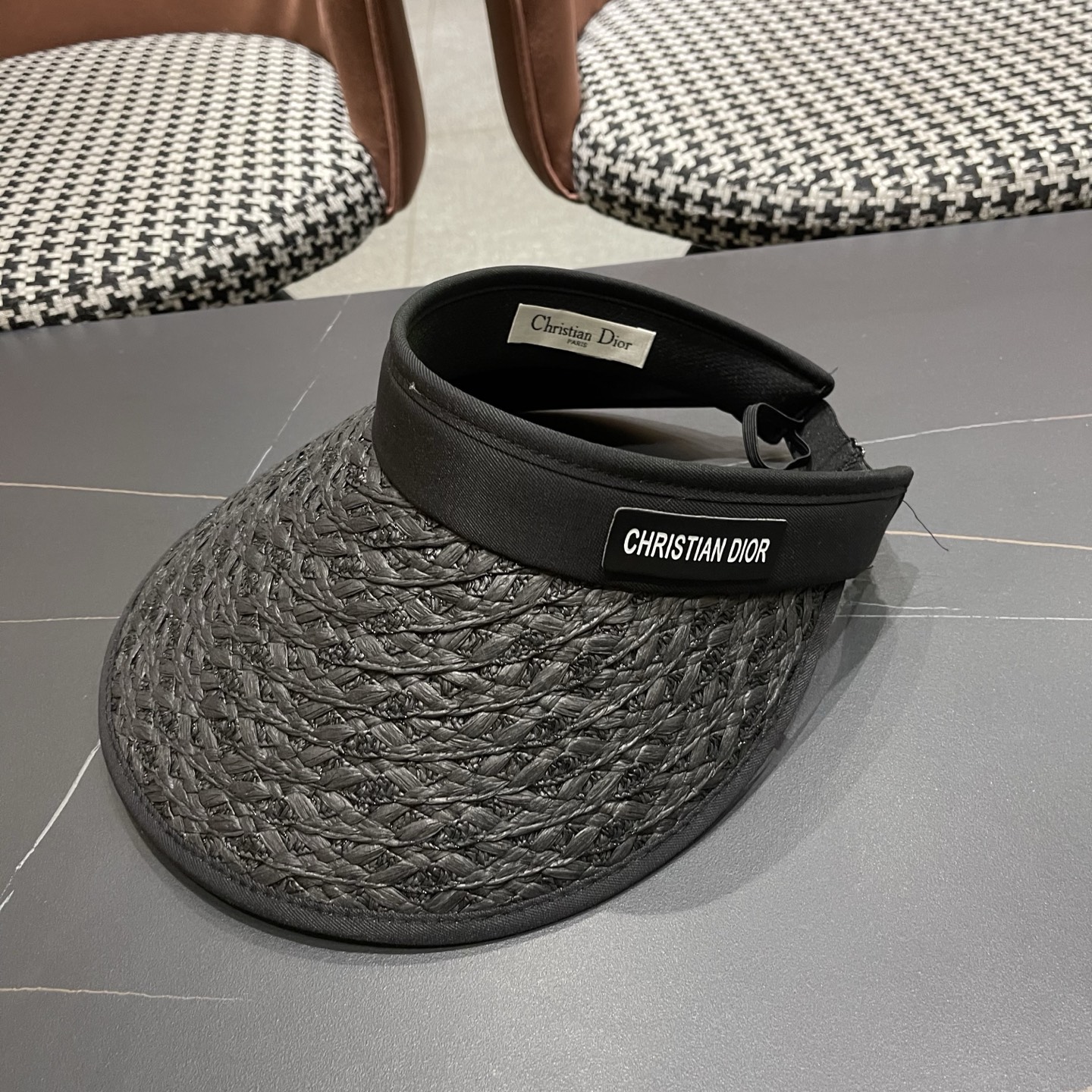 Dior迪奥 夏季户外草编黑胶防紫外线空顶防晒帽女新款大檐百搭透气遮阳帽子