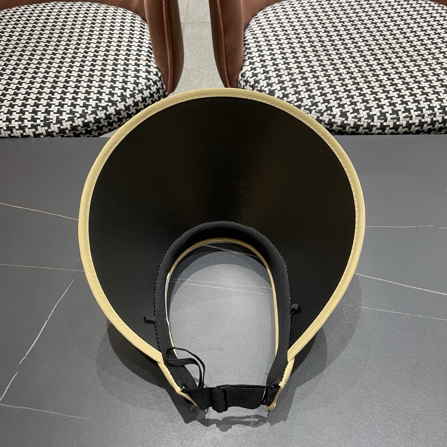 Dior迪奥 夏季户外草编黑胶防紫外线空顶防晒帽女新款大檐百搭透气遮阳帽子