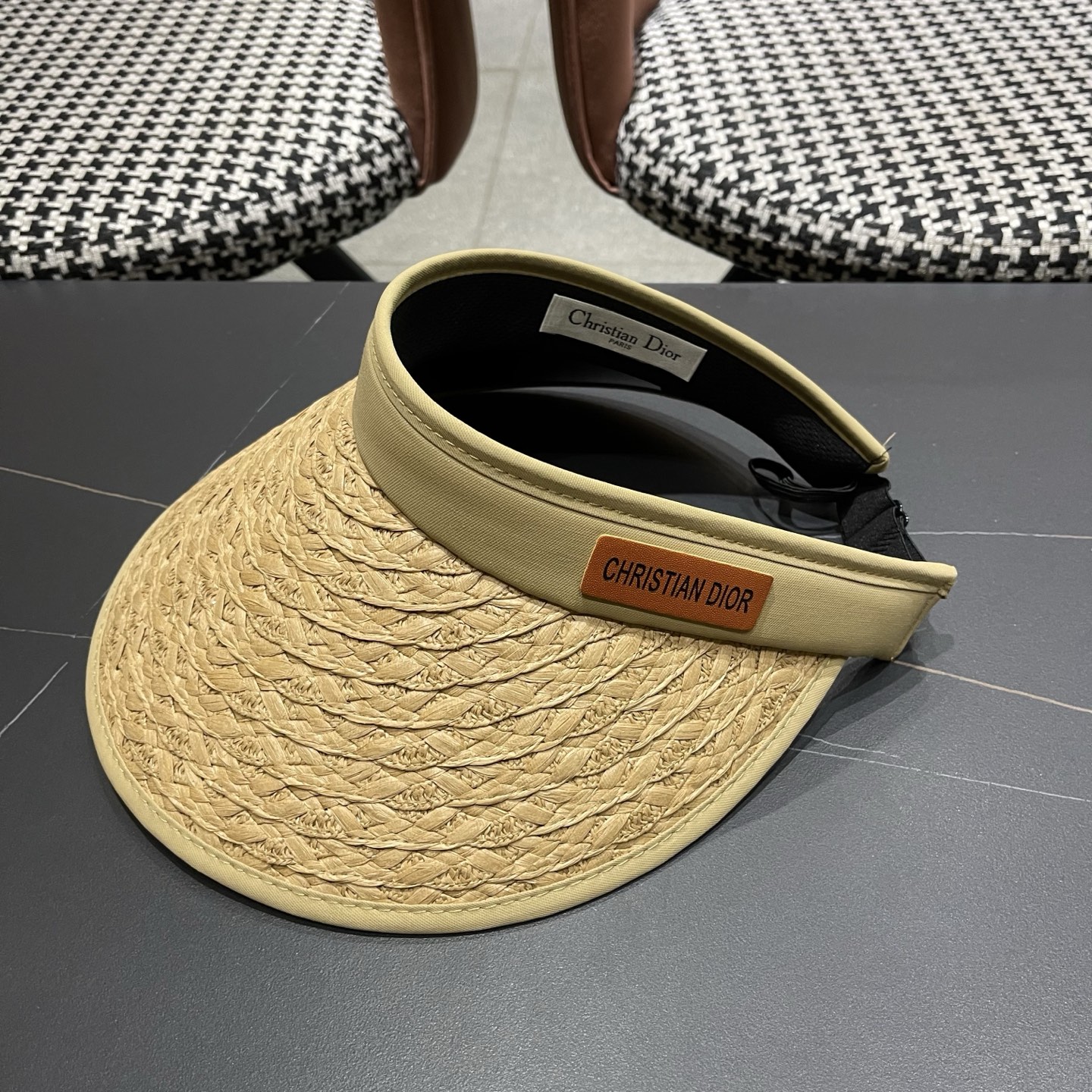Dior迪奥 夏季户外草编黑胶防紫外线空顶防晒帽女新款大檐百搭透气遮阳帽子