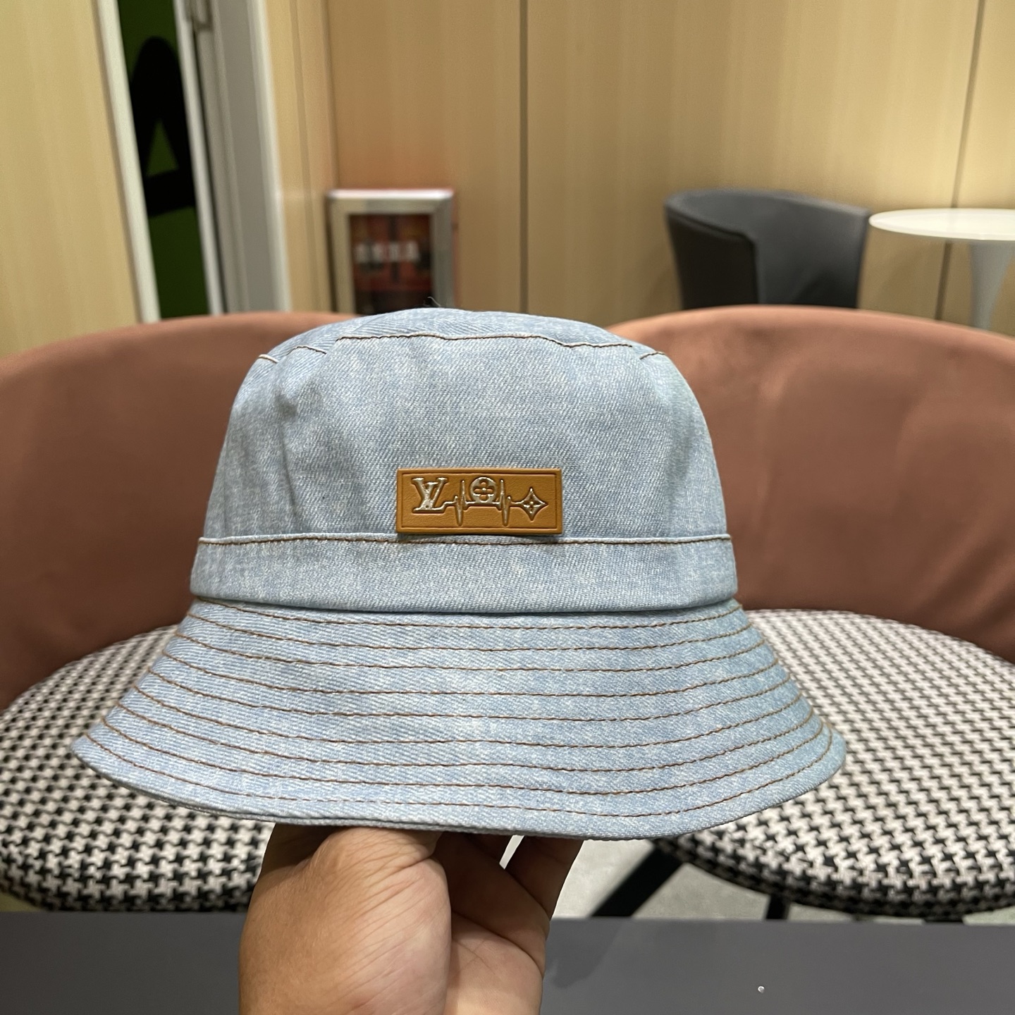 LV路易威登牛仔渔夫帽，头围57cm