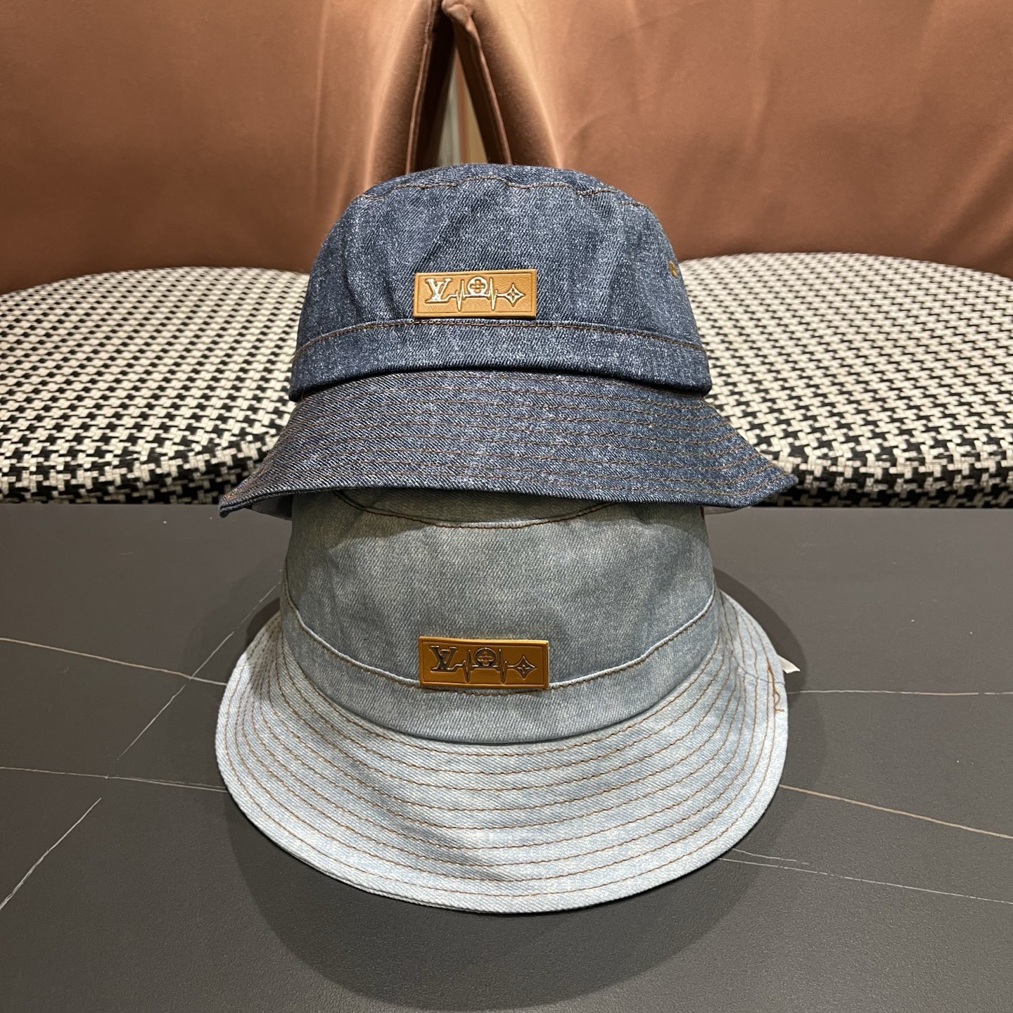 LV路易威登牛仔渔夫帽，头围57cm