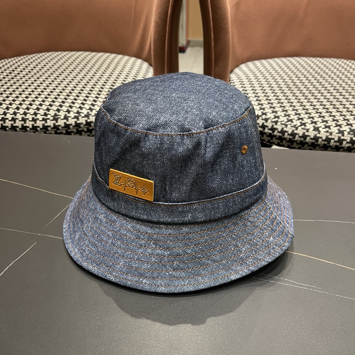 LV路易威登牛仔渔夫帽，头围57cm
