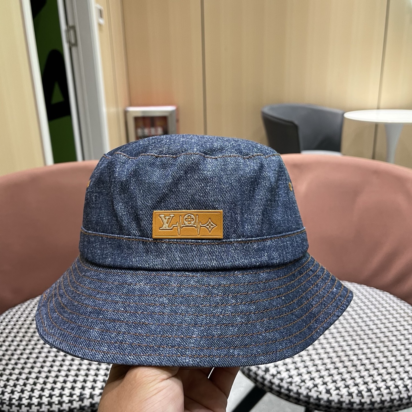 LV路易威登牛仔渔夫帽，头围57cm