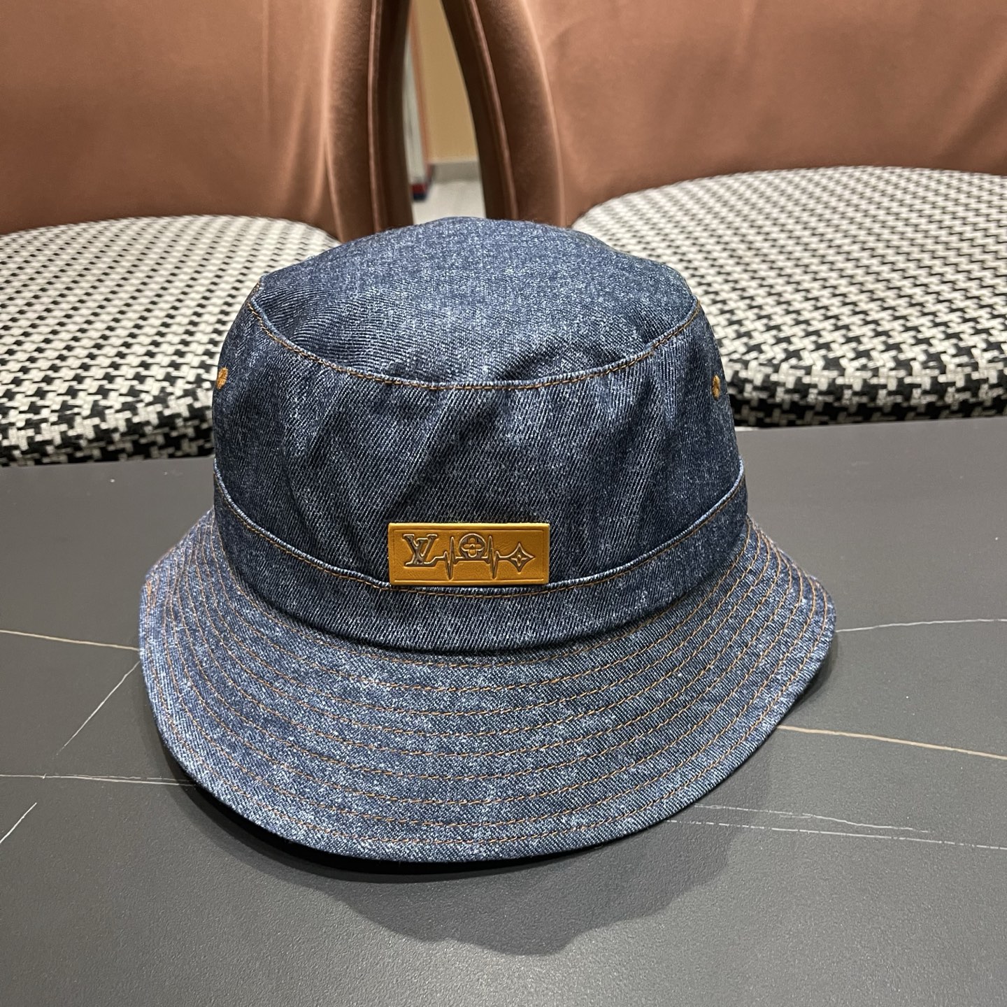 LV路易威登牛仔渔夫帽，头围57cm