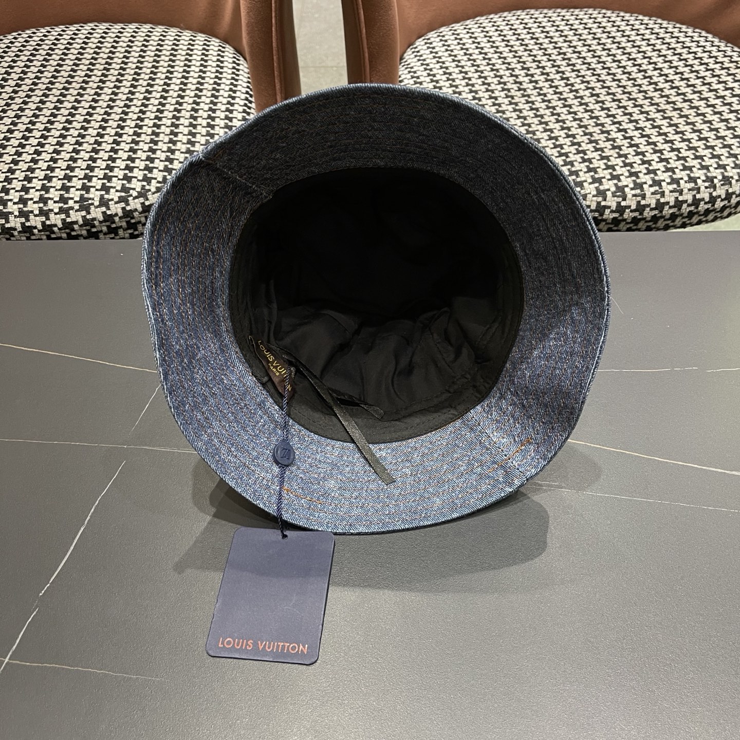 LV路易威登牛仔渔夫帽，头围57cm