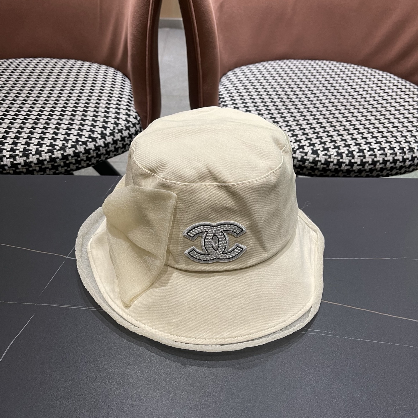 CHANEL香奈儿 帽子女款春夏季蝴蝶纱渔夫帽优雅气质显脸小盆帽潮可折叠遮阳帽女
