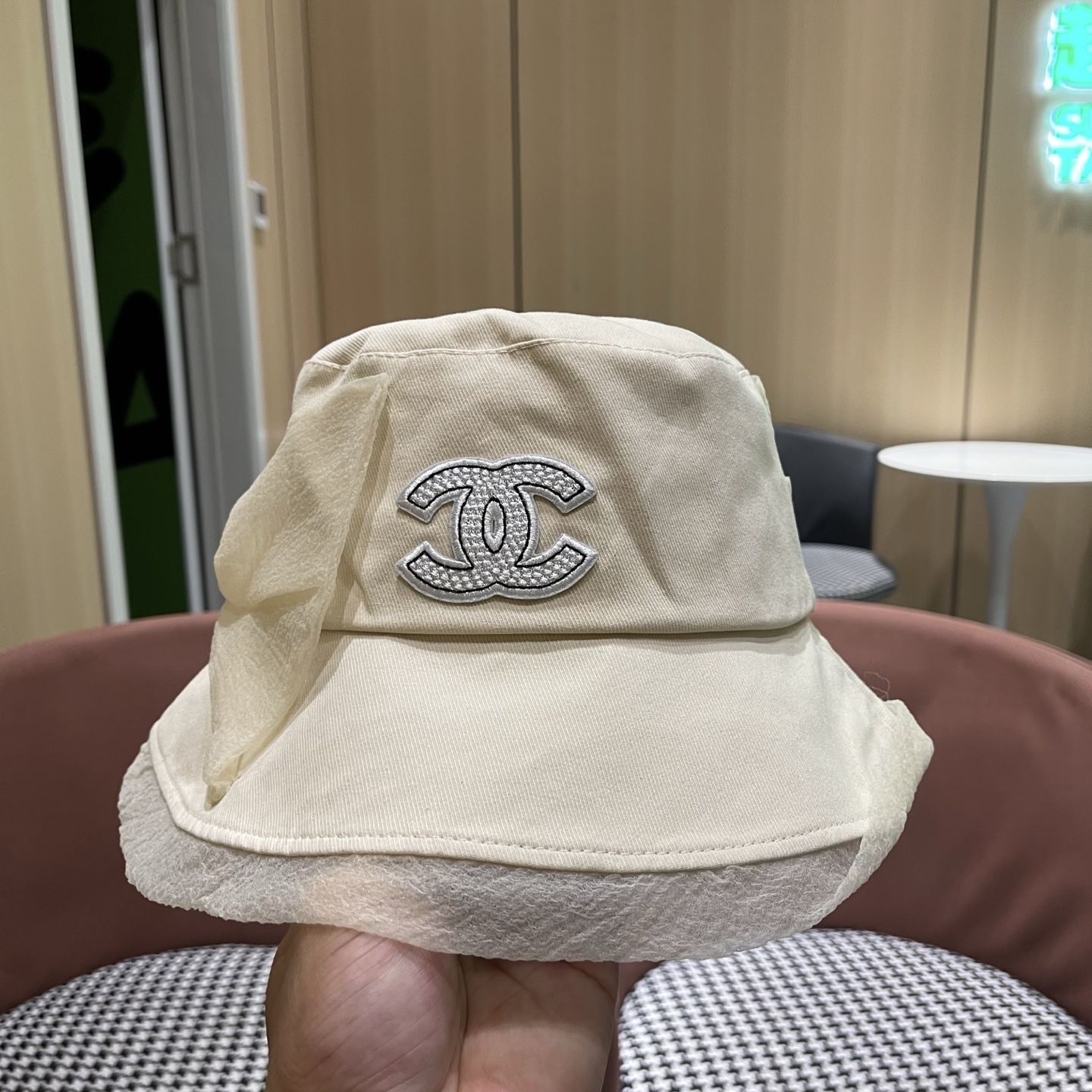 CHANEL香奈儿 帽子女款春夏季蝴蝶纱渔夫帽优雅气质显脸小盆帽潮可折叠遮阳帽女