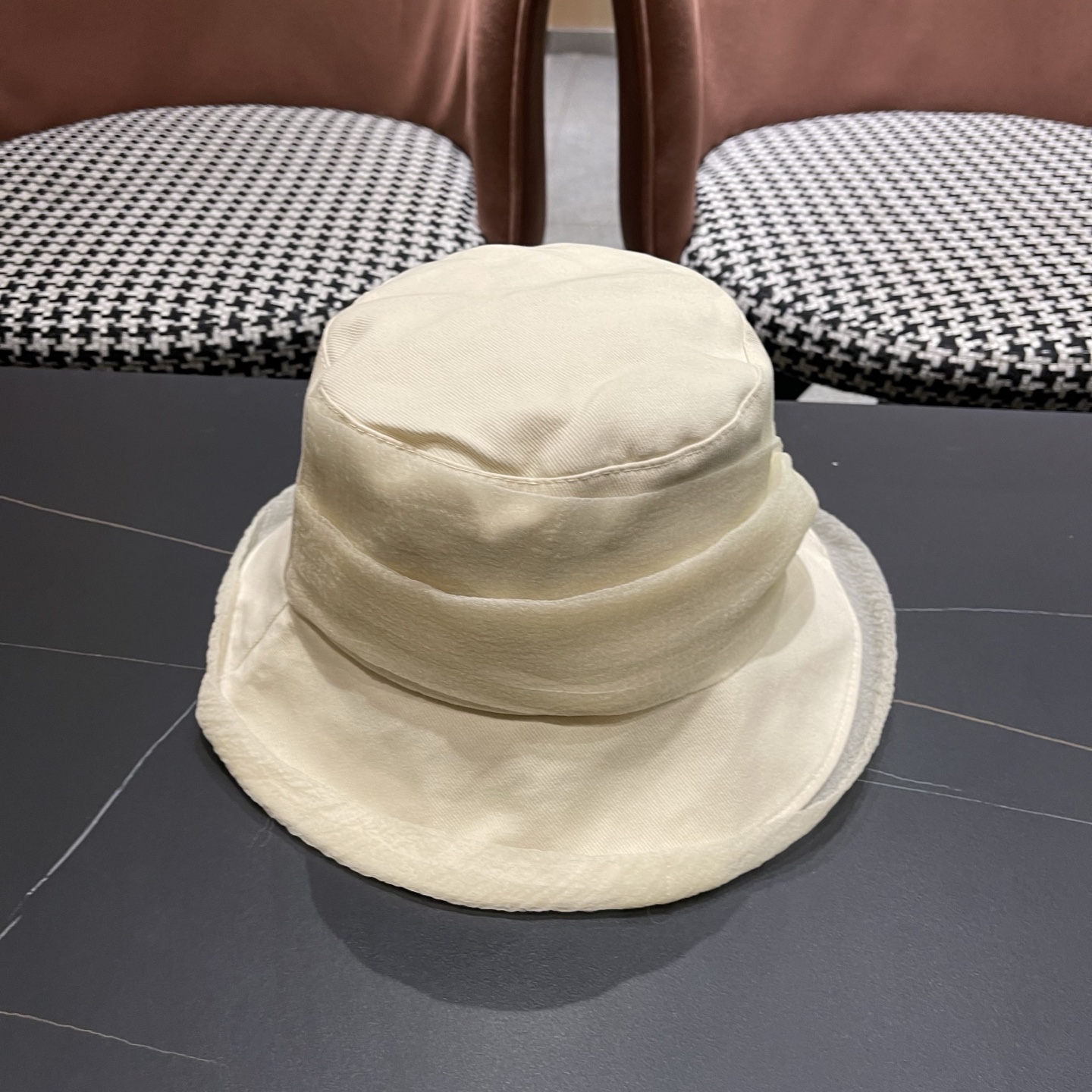 CHANEL香奈儿 帽子女款春夏季蝴蝶纱渔夫帽优雅气质显脸小盆帽潮可折叠遮阳帽女