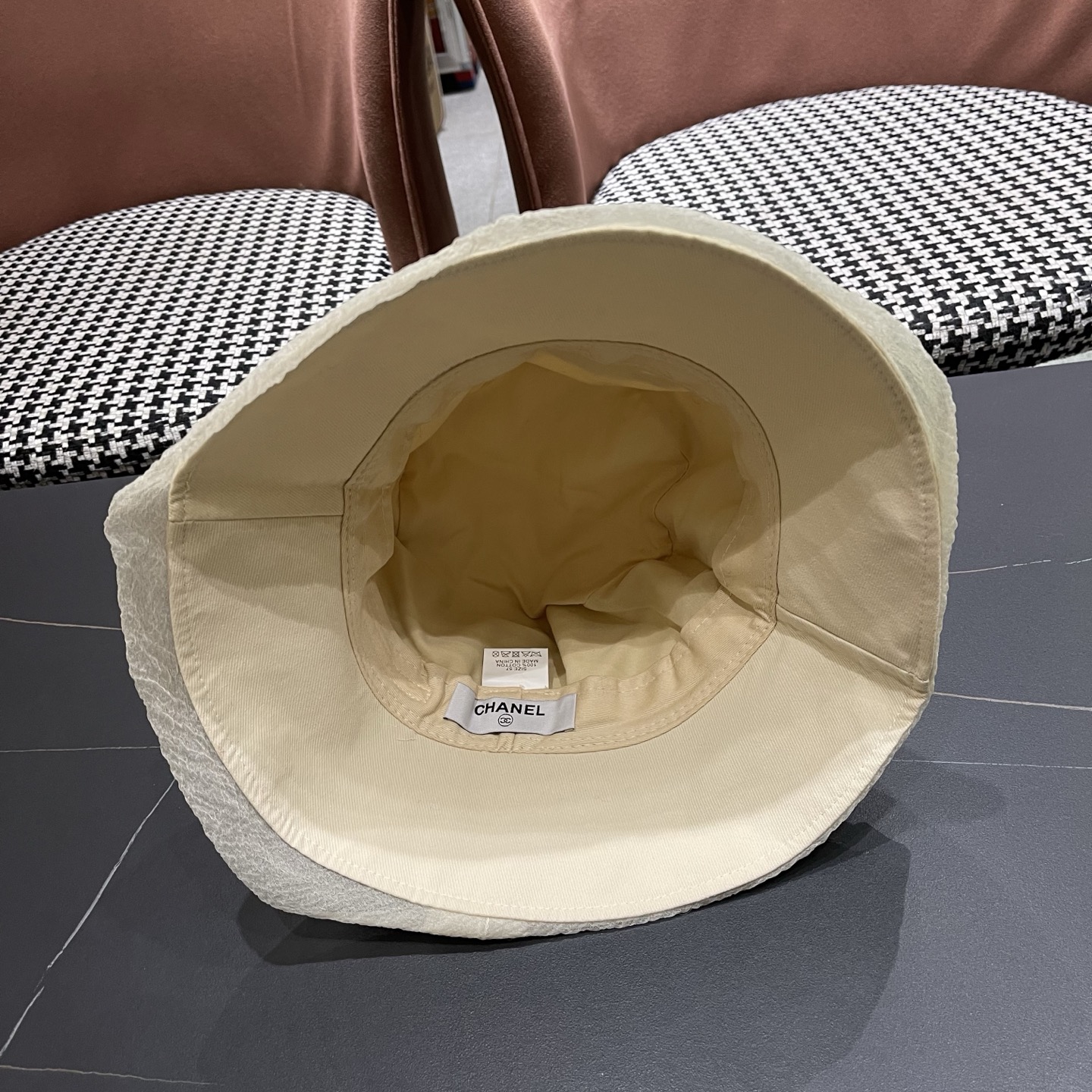 CHANEL香奈儿 帽子女款春夏季蝴蝶纱渔夫帽优雅气质显脸小盆帽潮可折叠遮阳帽女