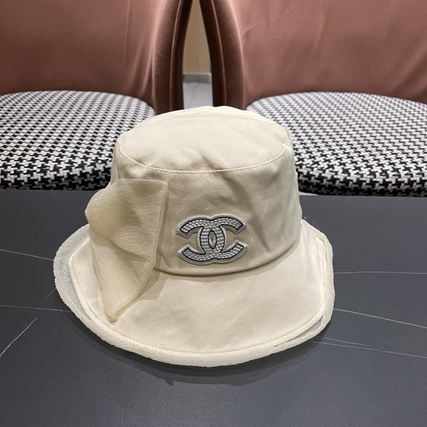 CHANEL香奈儿 帽子女款春夏季蝴蝶纱渔夫帽优雅气质显脸小盆帽潮可折叠遮阳帽女