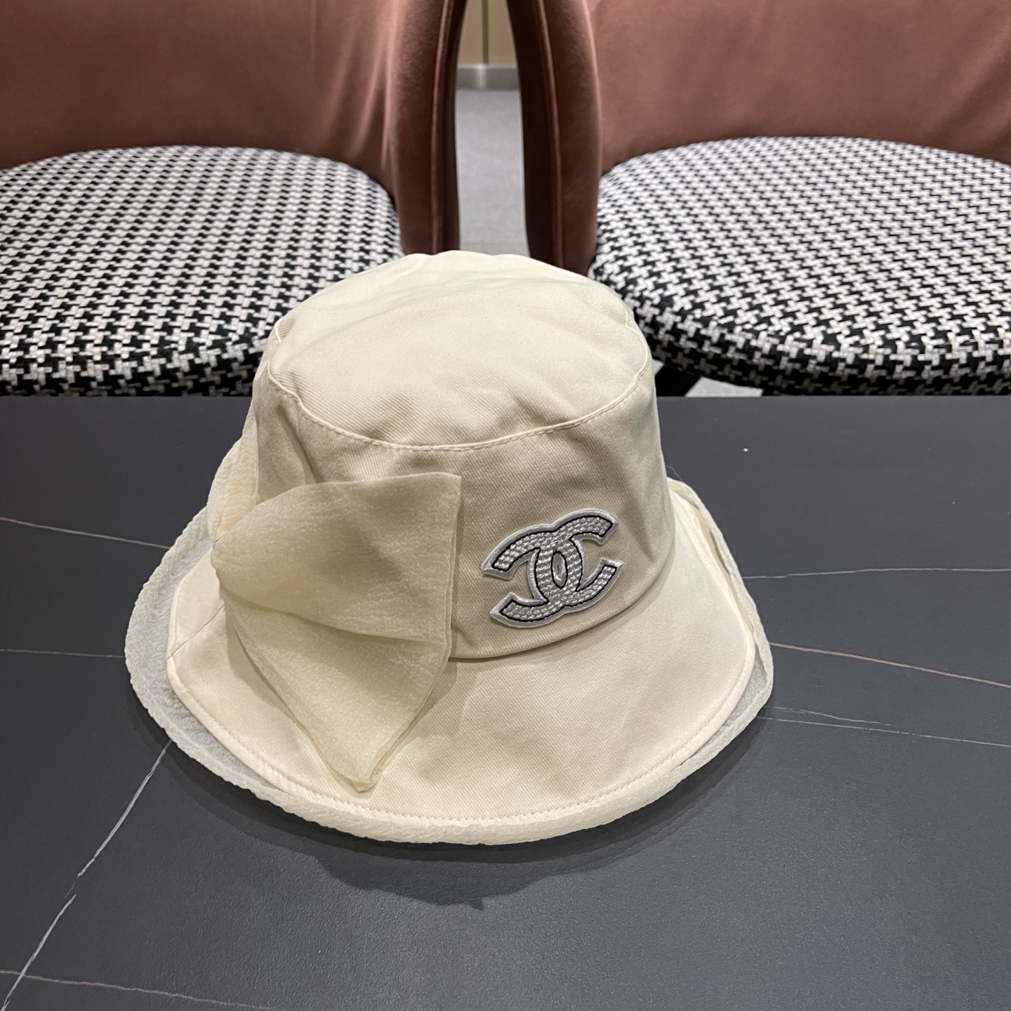 CHANEL香奈儿 帽子女款春夏季蝴蝶纱渔夫帽优雅气质显脸小盆帽潮可折叠遮阳帽女