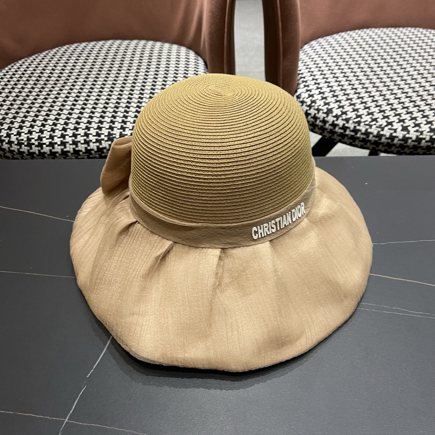 迪奥Dior 2026新款遮阳帽子女春秋出游度假防紫外线渔夫帽可折叠大檐防晒帽