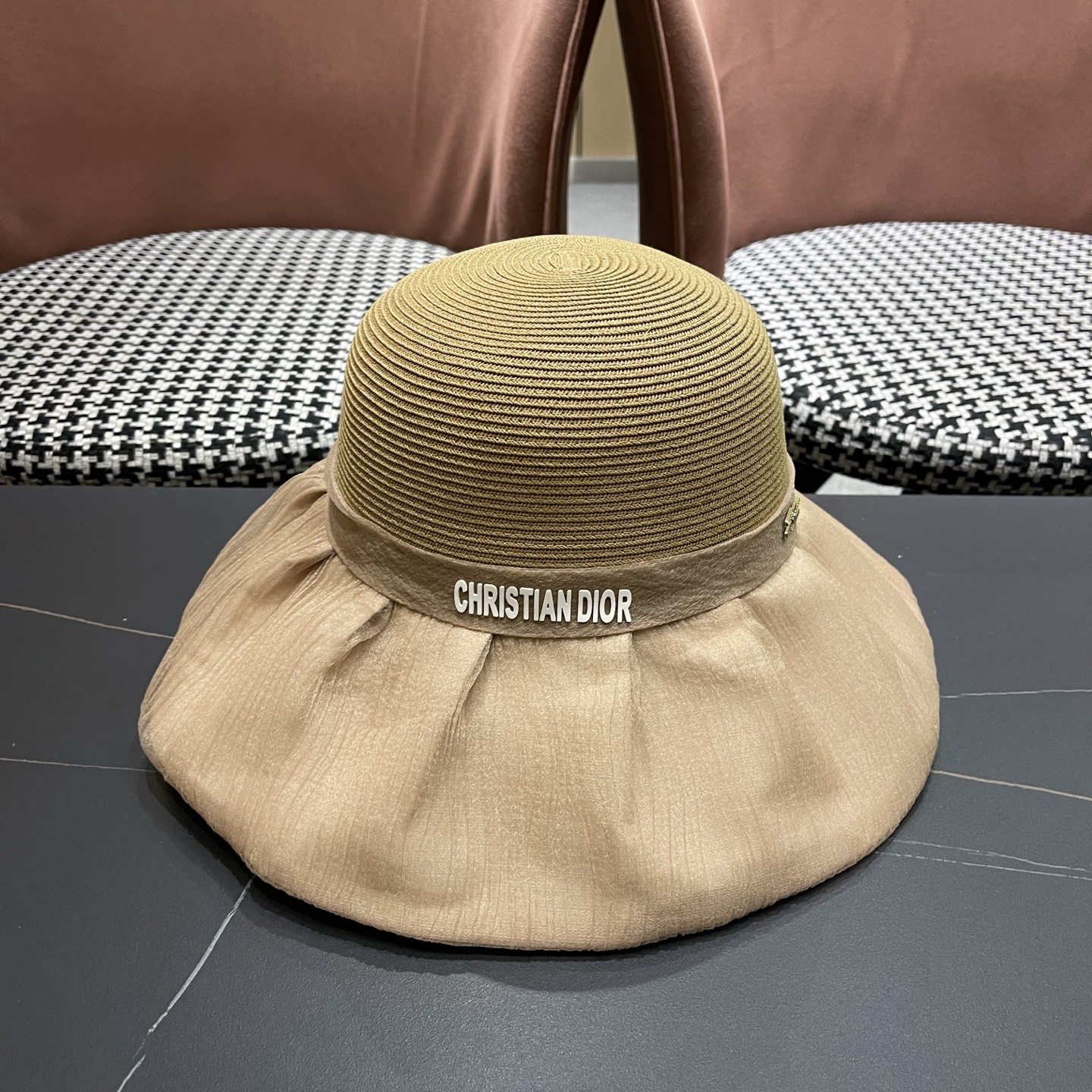 迪奥Dior 2026新款遮阳帽子女春秋出游度假防紫外线渔夫帽可折叠大檐防晒帽