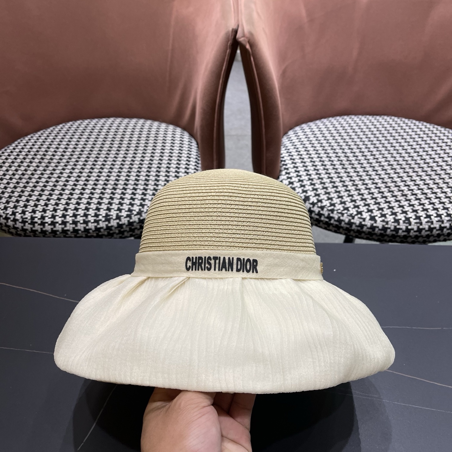 迪奥Dior 2026新款遮阳帽子女春秋出游度假防紫外线渔夫帽可折叠大檐防晒帽