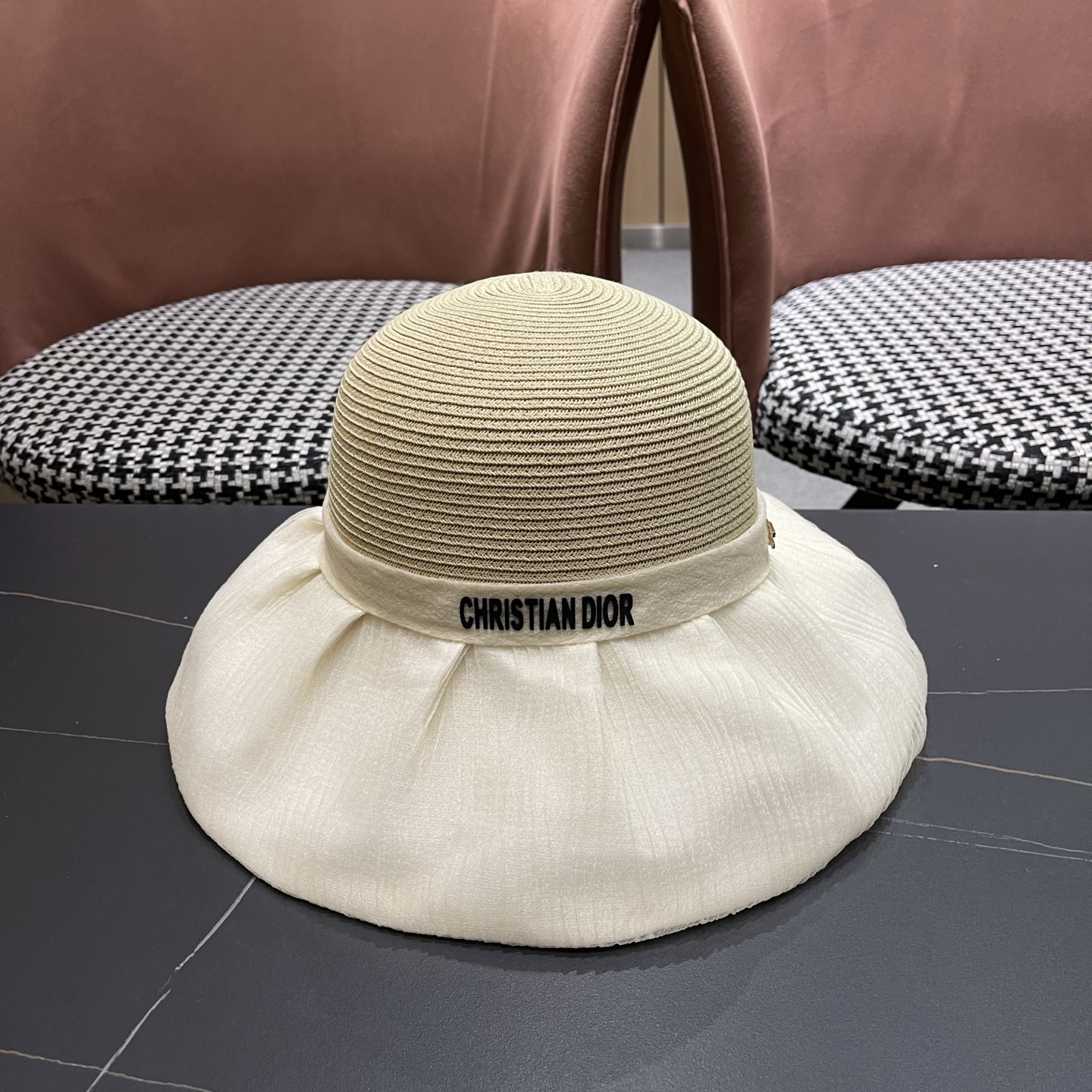 迪奥Dior 2026新款遮阳帽子女春秋出游度假防紫外线渔夫帽可折叠大檐防晒帽