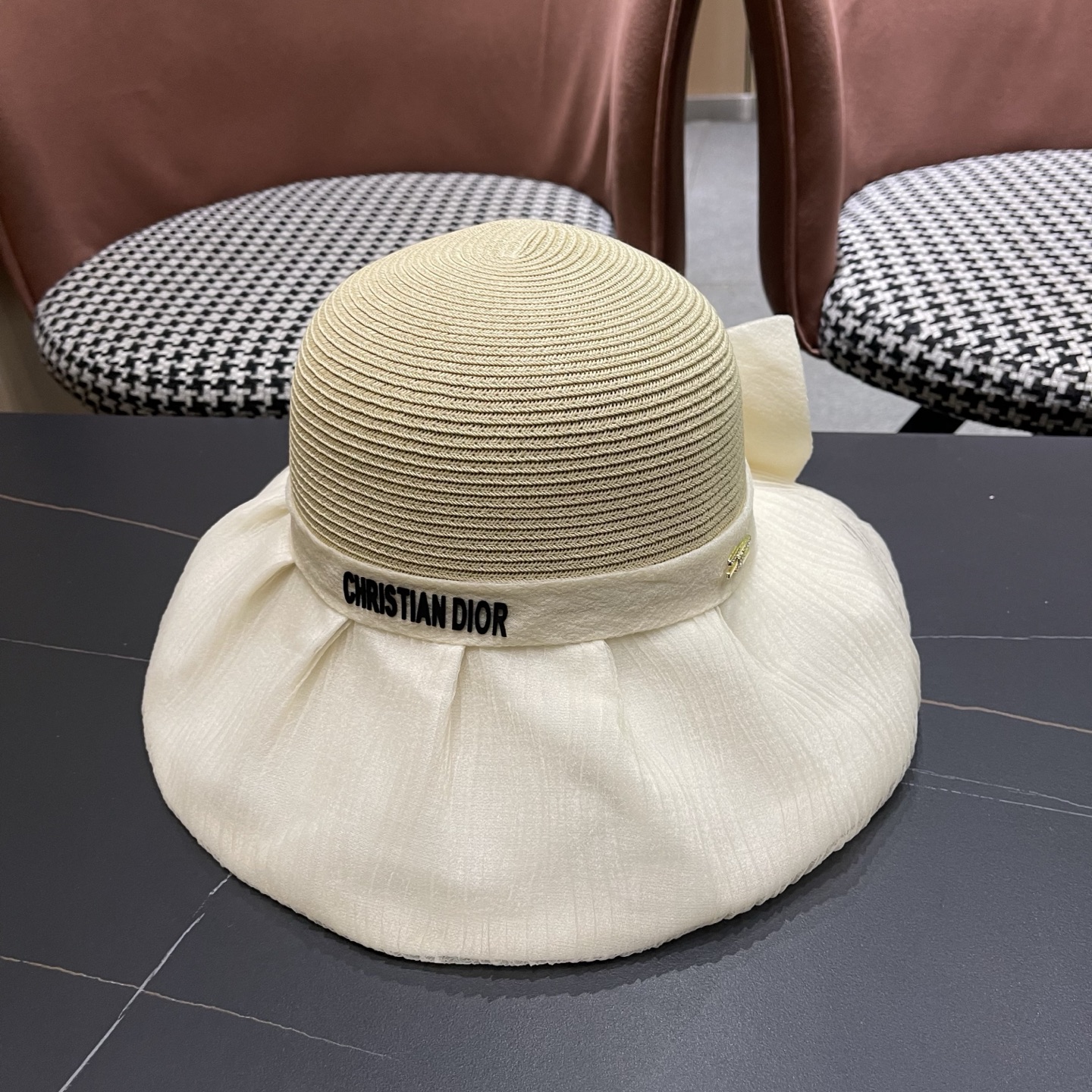 迪奥Dior 2026新款遮阳帽子女春秋出游度假防紫外线渔夫帽可折叠大檐防晒帽